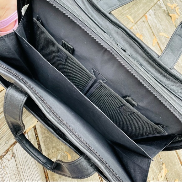 Dell Leather Briefcase - Picture 4 of 9